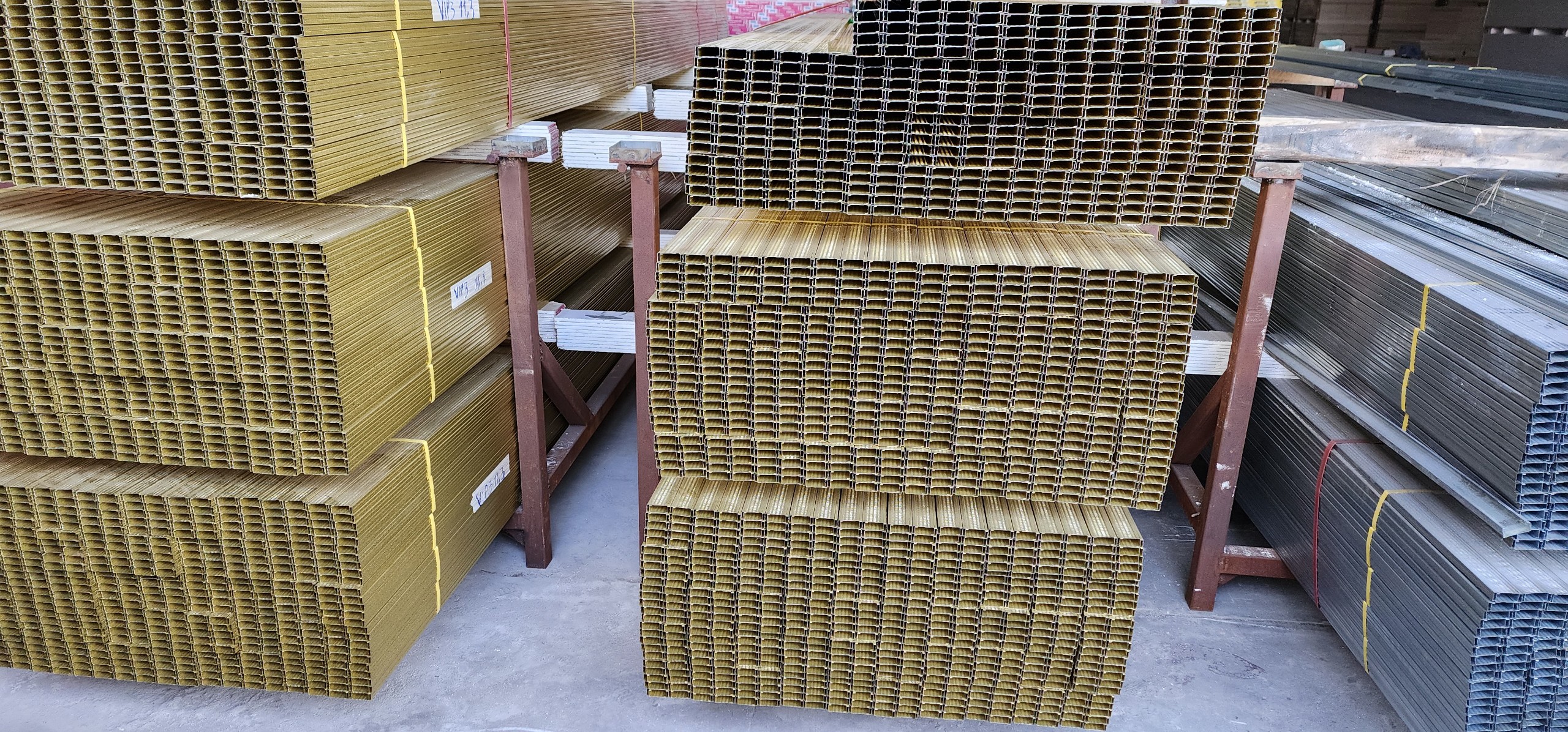khung xương thạch cao bình dương