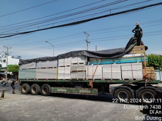 Những Chuyến Hàng Trần Thạch Cao Đầu Năm 2024 - Thạch Cao Việt Long