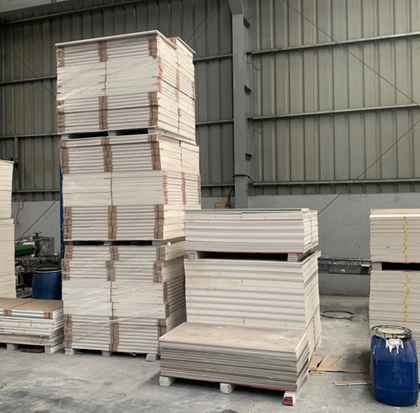 Tấm Xi Măng Dán PVC